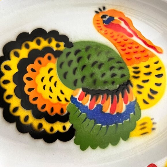 Vintage Enamel Turkey Design Serving Platter 17.5 Inch - Picture 2 of 7
